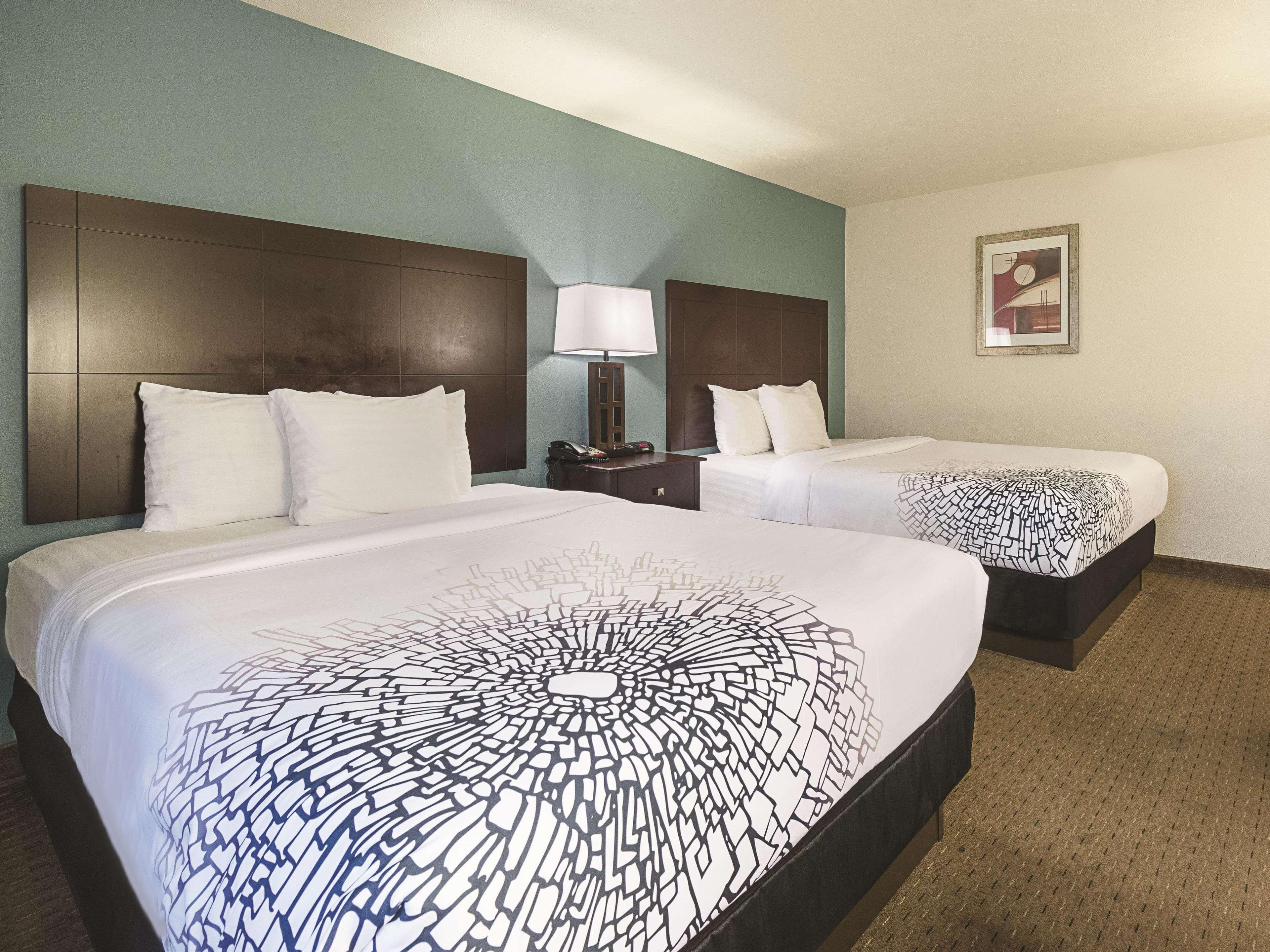 La Quinta By Wyndham Nw Hotel